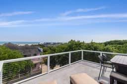 AV8-53: 8 53rd Avenue