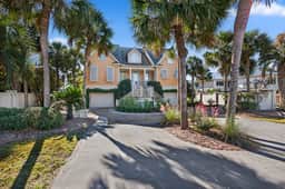 PALM3700: 3700 Palm Blvd.