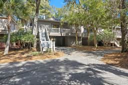 SP1054: 1054 Sparrow Pond