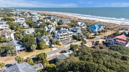 AV6-44: 6 44th Avenue