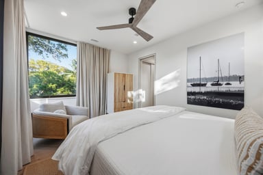 Bedroom 1 - King