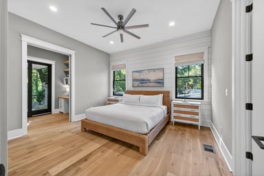 Bedroom 4 - King