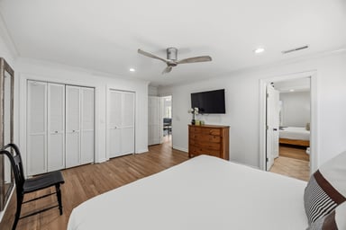 Bedroom 2 - King