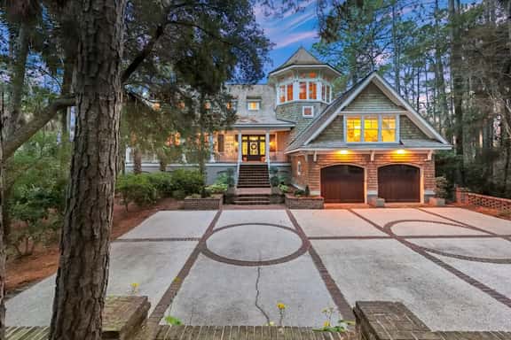 BHP18: 18 Blue Heron Pond Road - Image 1