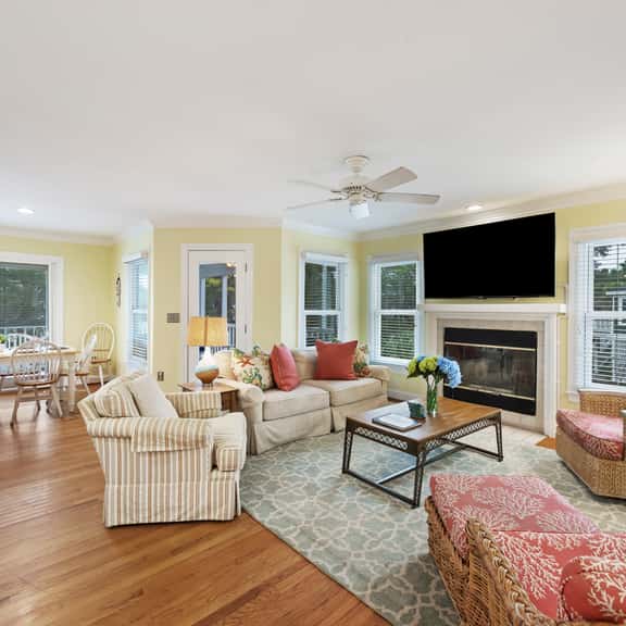 PB17: 17 Pelican Bay - Image 1