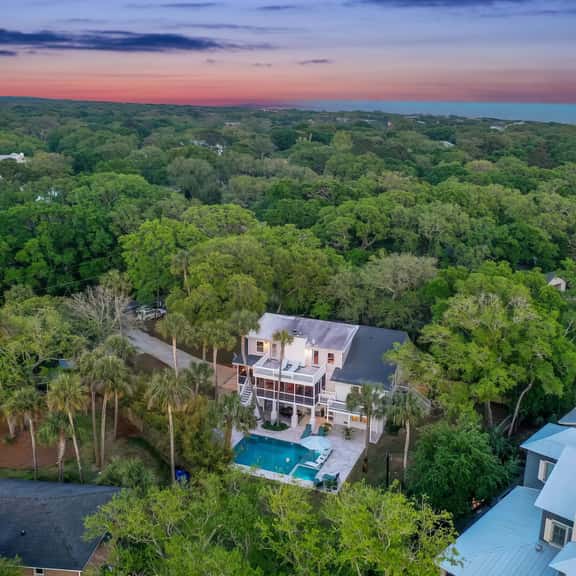 WW2403: 2403 Waterway Blvd. - Image 1