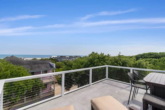 AV8-53: 8 53rd Avenue