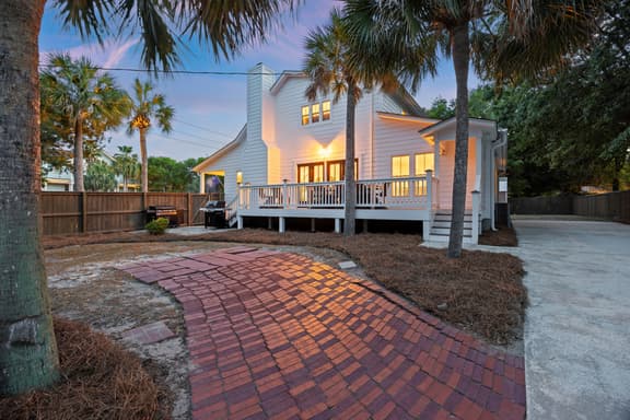 PALM4403: 4403 Palm Blvd.